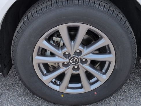 Used 2025 MAZDA CX-5 AWD 2.5 S w/ Preferred Package image 11
