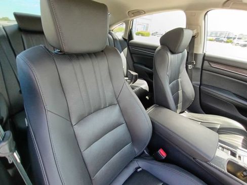 Used 2020 Honda Accord EX-L image 12