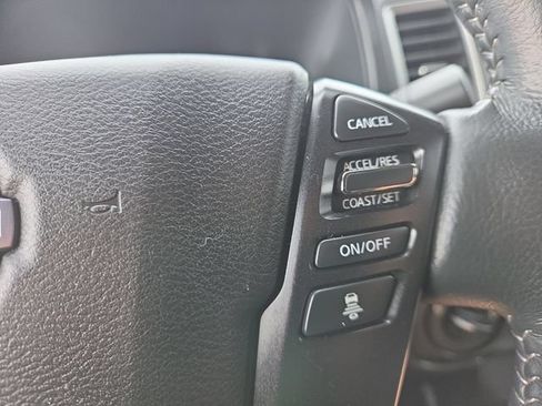 Used 2023 Nissan Frontier SV w/ SV Convenience Package AWD/4WD image 16