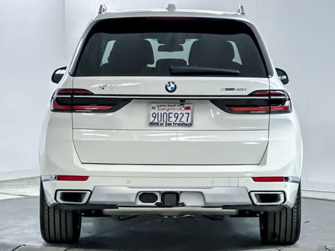 Used 2026 BMW X7 xDrive40i image 7