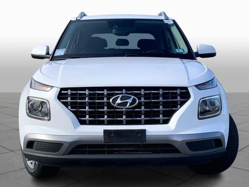 Used 2022 Hyundai Venue SEL image 3
