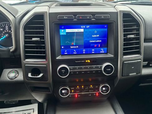 Used 2021 Ford Expedition XLT image 42