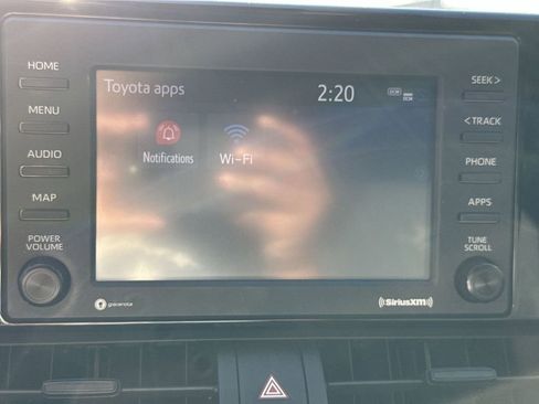 Used 2021 Toyota RAV4 LE image 20