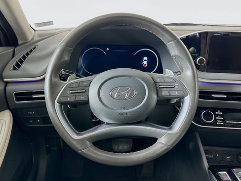 Used 2022 Hyundai Sonata Limited w/ Preferred Accessory Package image 18