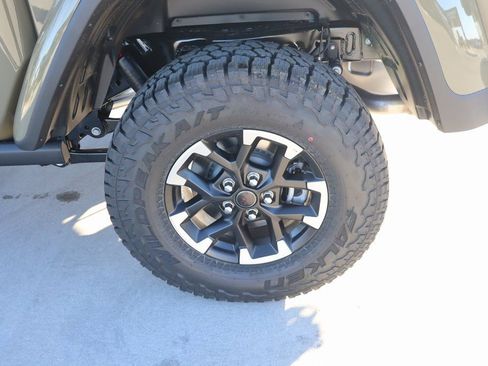 New 2026 Jeep Gladiator Rubicon image 18