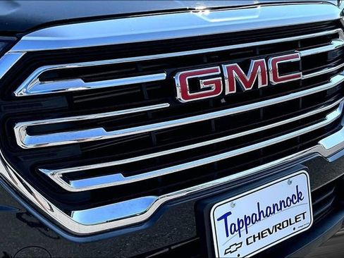 Used 2024 GMC Terrain SLT FWD image 29