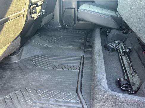 Used 2024 Chevrolet Silverado 2500 ZR2 w/ ZR2 Bison Edition AWD/4WD image 13