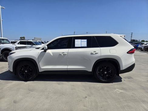 Used 2024 Toyota Grand Highlander FWD image 7