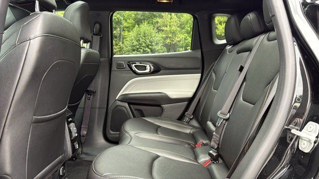 Certified 2024 Jeep Compass Limited w/ Sun and Sound Group AWD/4WD image 27