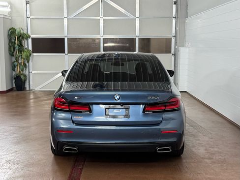Used 2023 BMW 530i xDrive w/ Premium Package image 4