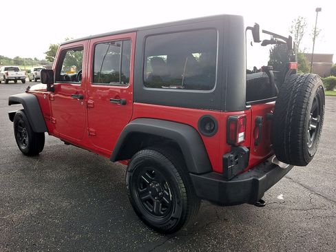 Used 2018 Jeep Wrangler Unlimited Sport w/ Connectivity Group AWD/4WD image 20