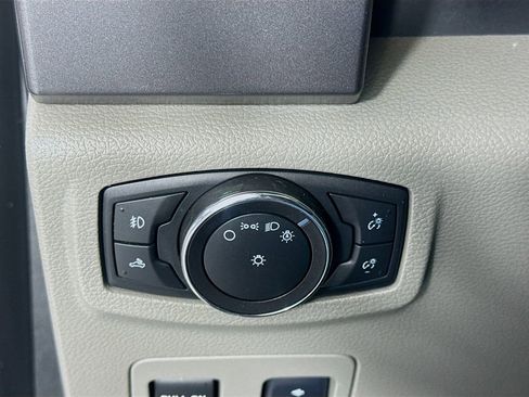 Used 2015 Ford F150 XLT w/ Equipment Group 302A Luxury image 13