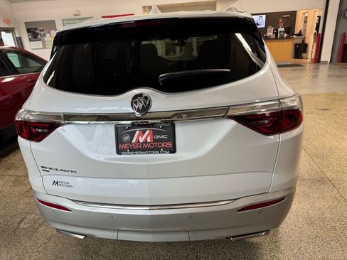 Used 2023 Buick Enclave Premium w/ Experience Buick Package image 6