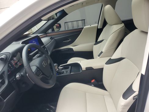 Used 2024 Lexus ES 350 ES 350 image 14