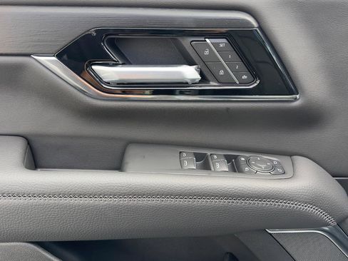 New 2026 GMC Yukon XL Denali w/ Sun & Power Step Package image 20