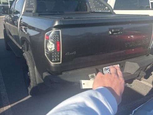 Used 2015 Toyota Tundra SR5 w/ SR5 Upgrade Package image 8