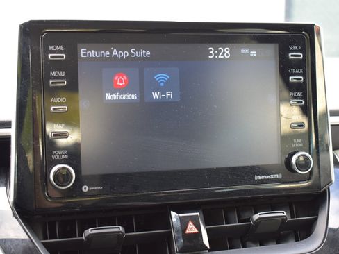 Used 2021 Toyota Corolla LE image 21