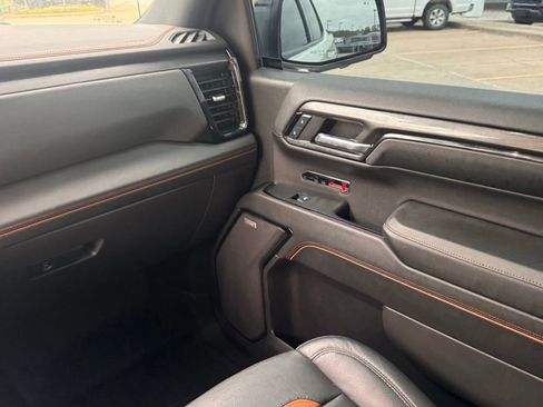 Used 2024 GMC Sierra 1500 AT4 w/ Technology Package AWD/4WD image 25