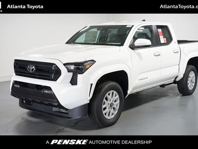 New 2025 Toyota Tacoma SR5