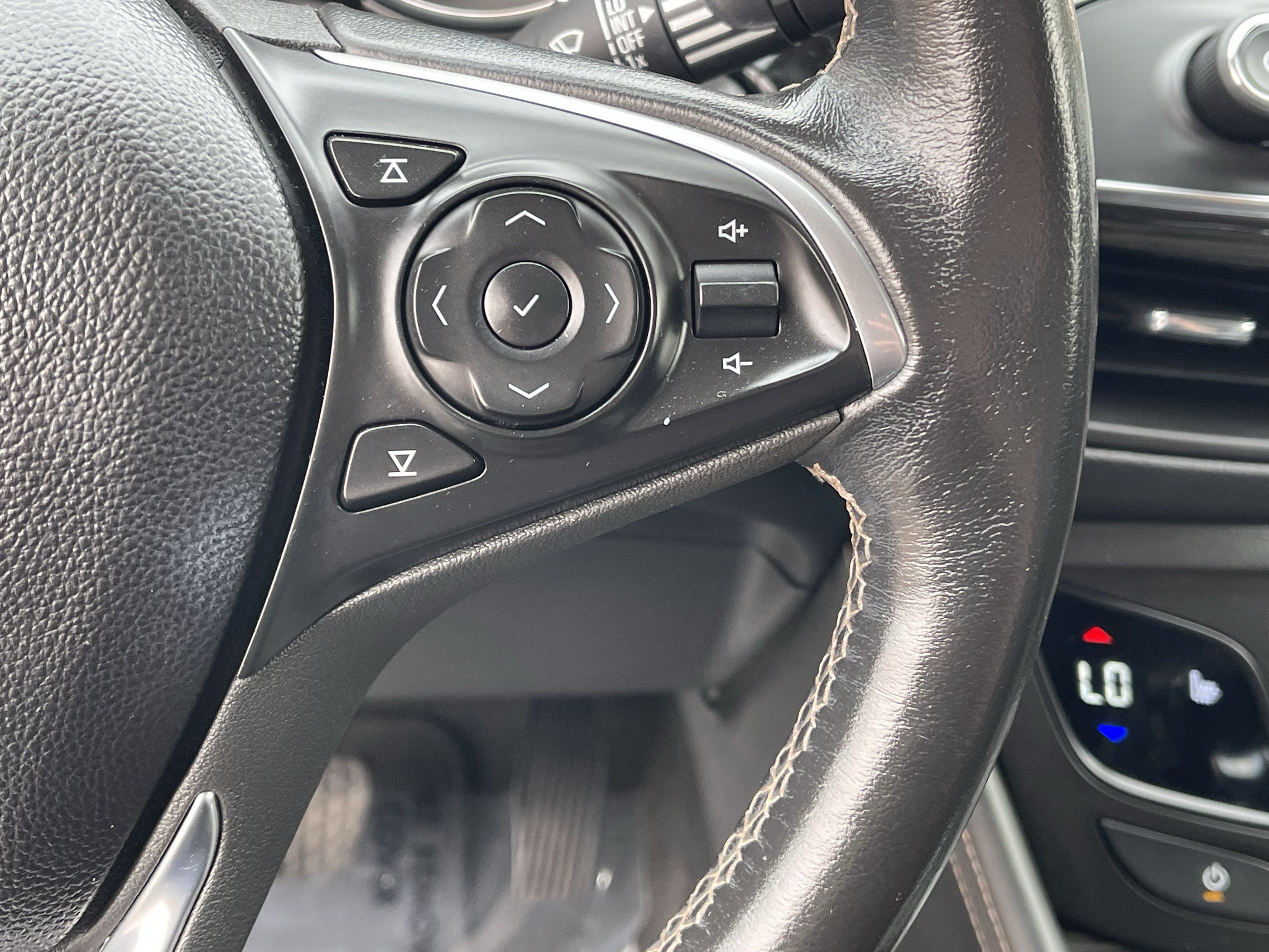 Used 2017 Buick Envision Essence AWD/4WD image 22