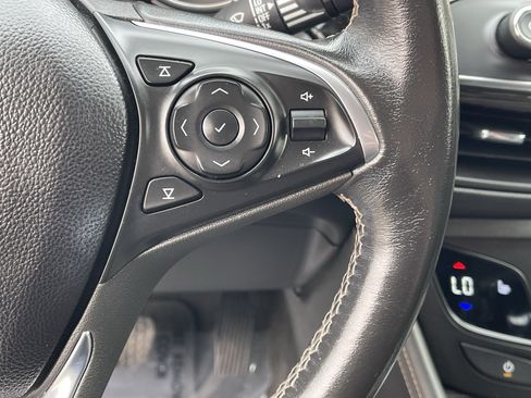 Used 2017 Buick Envision Essence AWD/4WD image 22