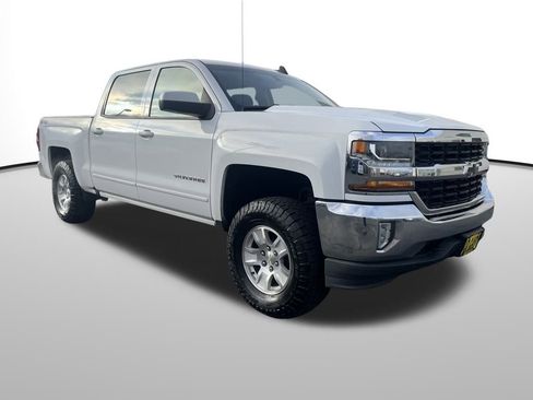Used 2018 Chevrolet Silverado 1500 LT w/ All Star Edition image 8