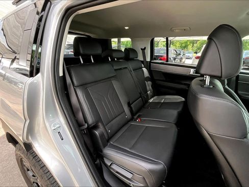 Used 2025 Hyundai Santa Fe XRT AWD/4WD image 15