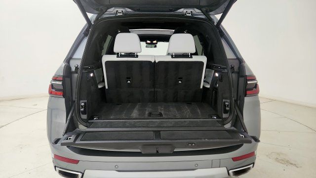Used 2024 BMW X7 xDrive40i w/ Premium Package AWD/4WD image 29