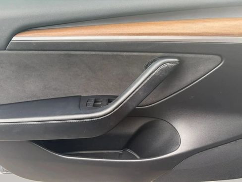 Used 2022 Tesla Model 3 Long Range AWD/4WD image 14