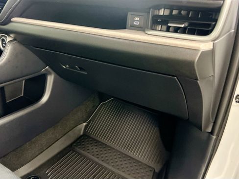 Used 2025 Toyota Grand Highlander AWD Hybrid image 34