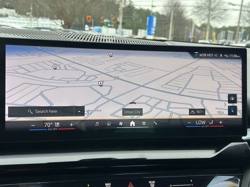 Used 2025 BMW i5 eDrive40i RWD image 6