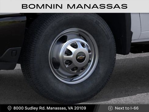 New 2026 Chevrolet Silverado 3500 W/T image 9