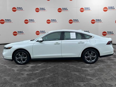 Used 2024 Honda Accord EX image 2