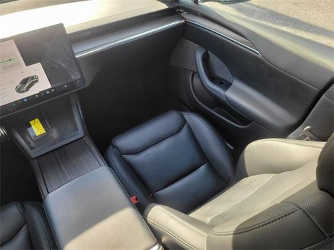 Used 2021 Tesla Model S Plaid image 17