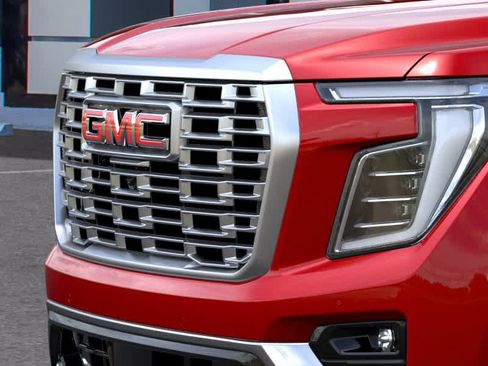 New 2026 GMC Yukon Denali w/ Sun & Power Step Package AWD/4WD image 13