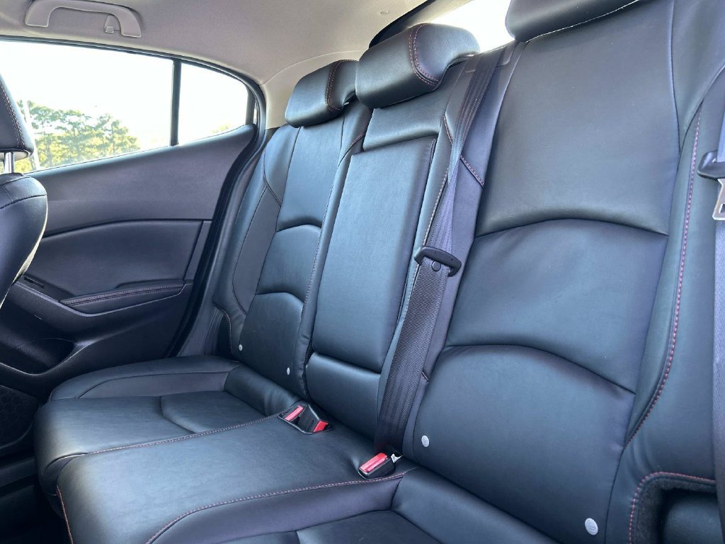 Used 2016 MAZDA MAZDA3 i Grand Touring FWD image 13