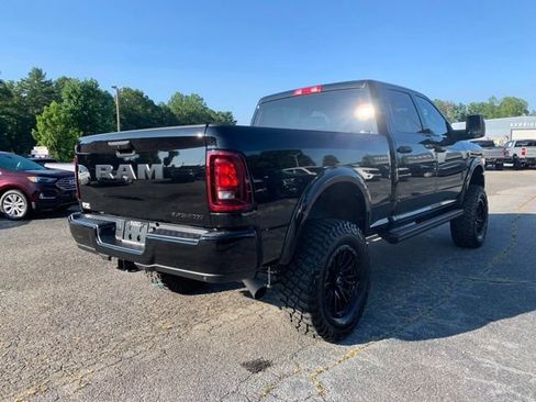Used 2026 RAM 2500 Big Horn AWD/4WD image 10