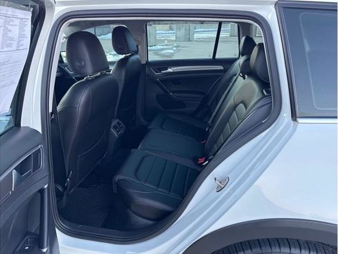 Used 2017 Volkswagen Golf Alltrack SEL image 13