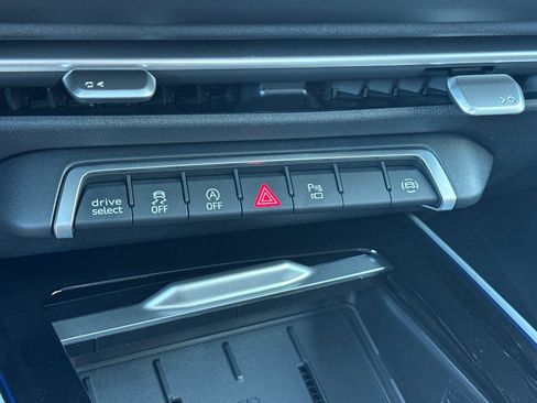 New 2026 Audi Q3 quattro 2.0T AWD/4WD image 14
