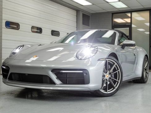 Used 2021 Porsche 911 Carrera image 2