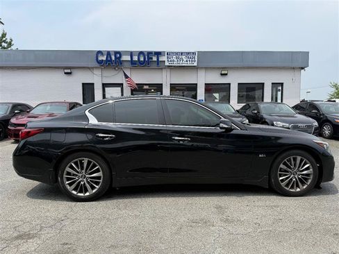 Used 2018 INFINITI Q50 Luxe w/ Essential Package (3.0T Luxe) AWD/4WD image 5