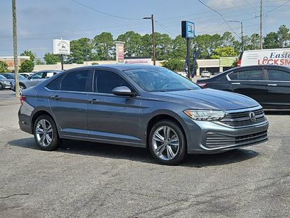 Used 2022 Volkswagen Jetta SE