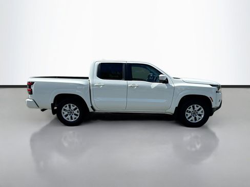 Used 2024 Nissan Frontier SV w/ SV Convenience Package RWD image 8