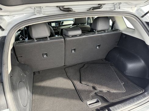 Used 2019 Kia Niro EX Premium image 12