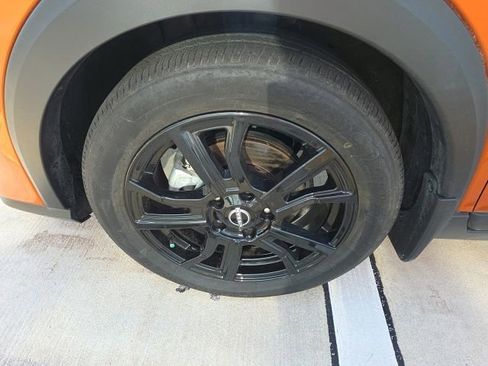 Used 2024 Nissan Kicks SV FWD image 10