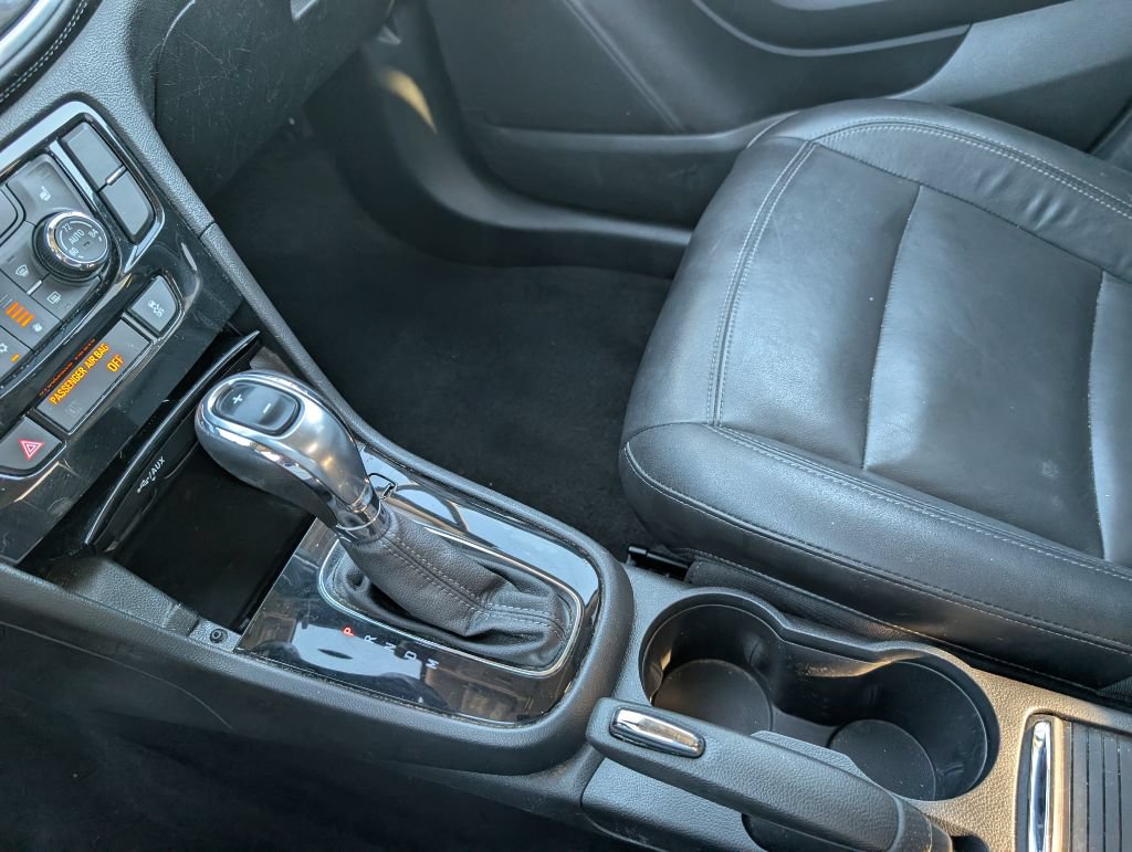 Used 2018 Buick Encore Essence FWD image 24