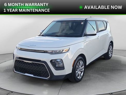 Used 2022 Kia Soul LX image 1