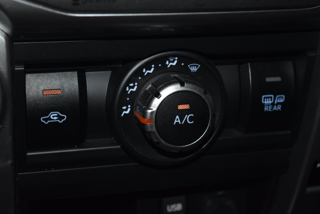 Used 2019 Toyota 4Runner SR5 Premium AWD/4WD image 14