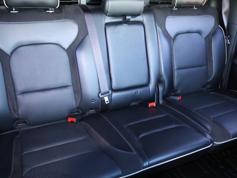 Used 2023 RAM 1500 Laramie image 20