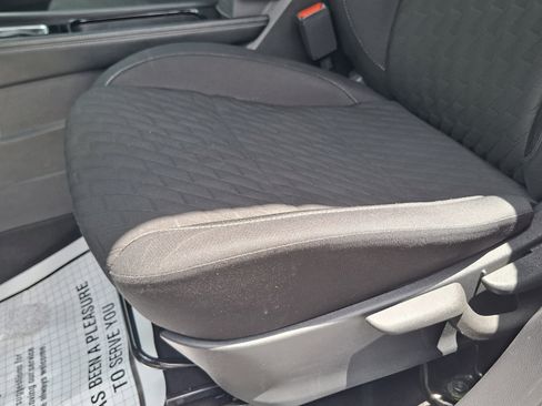 Used 2023 Nissan Kicks SV FWD image 17